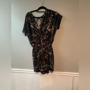 Torrid Size 1 Short Romper NWT